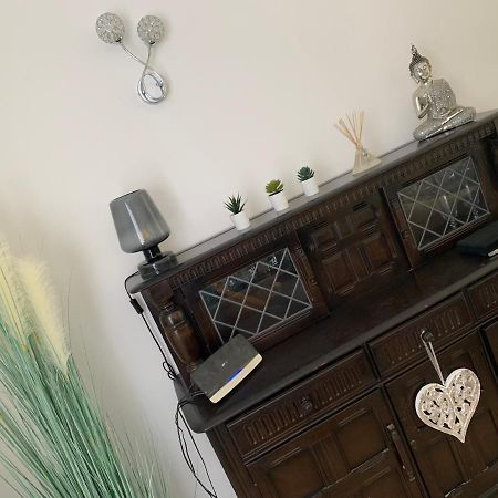 Shore Lodge. 4 Bed Bungalow Only Mtrs From The Beach. Sleeps 8 Sutton-on-Sea Zewnętrze zdjęcie