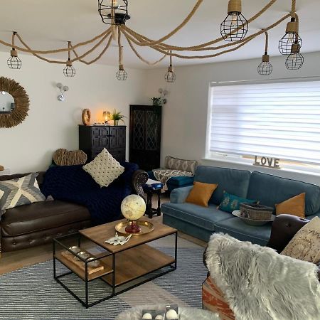 Shore Lodge. 4 Bed Bungalow Only Mtrs From The Beach. Sleeps 8 Sutton-on-Sea Zewnętrze zdjęcie