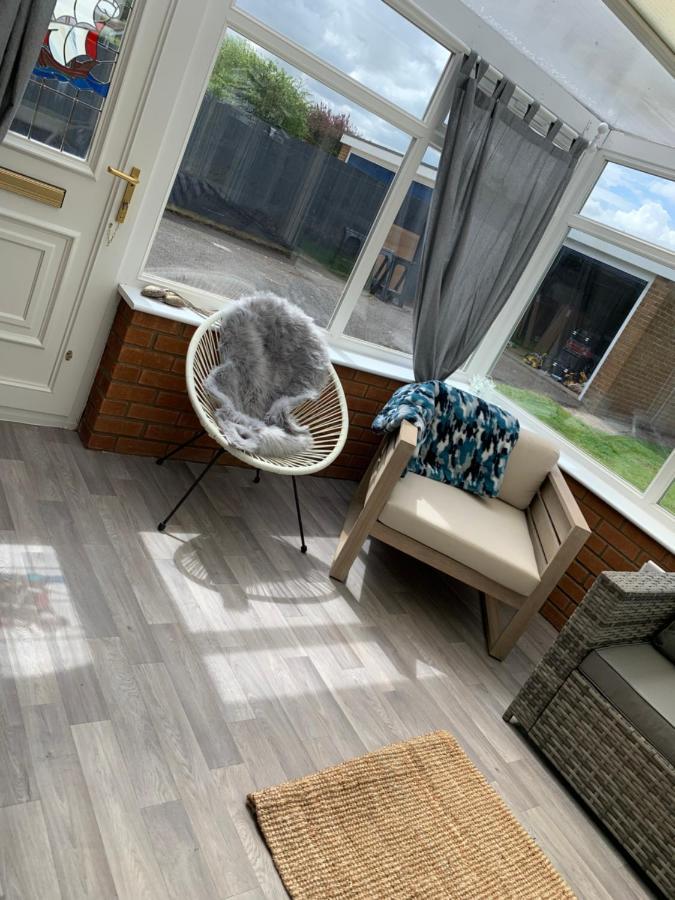 Shore Lodge. 4 Bed Bungalow Only Mtrs From The Beach. Sleeps 8 Sutton-on-Sea Zewnętrze zdjęcie
