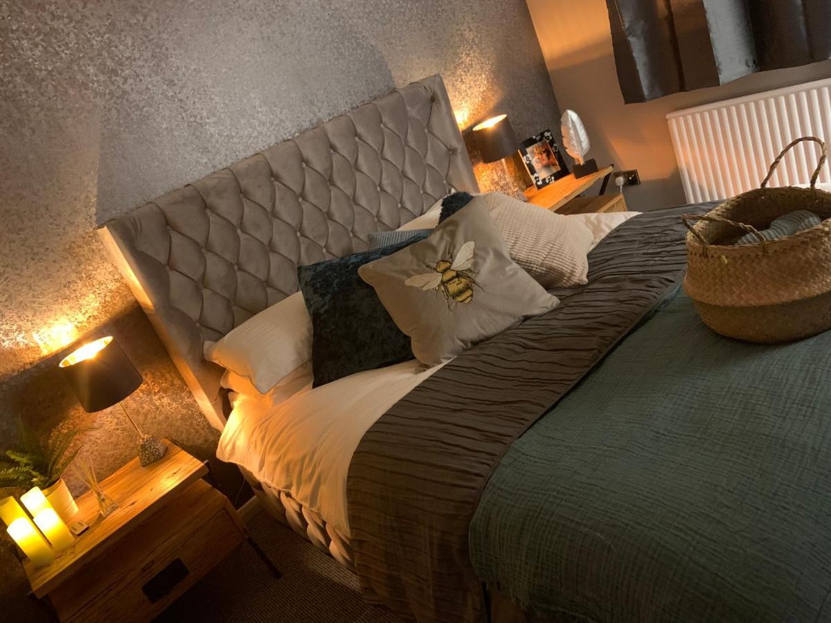 Shore Lodge. 4 Bed Bungalow Only Mtrs From The Beach. Sleeps 8 Sutton-on-Sea Zewnętrze zdjęcie