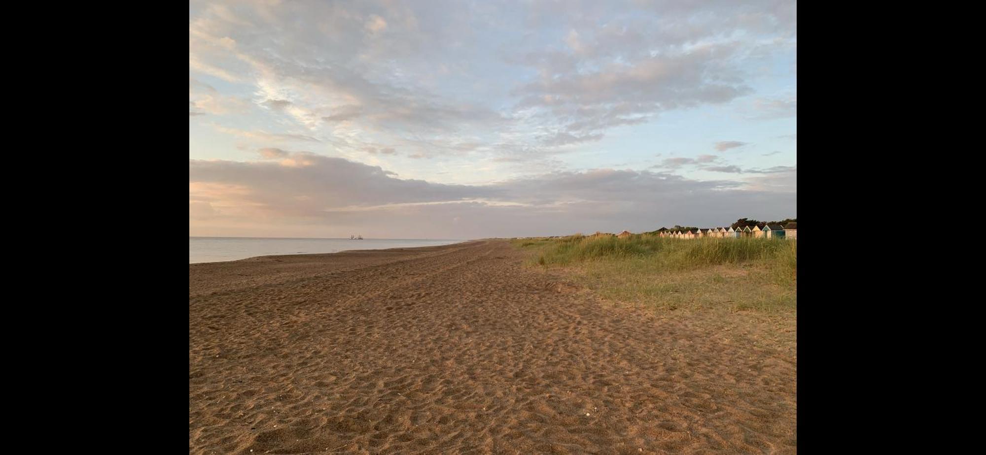 Shore Lodge. 4 Bed Bungalow Only Mtrs From The Beach. Sleeps 8 Sutton-on-Sea Zewnętrze zdjęcie